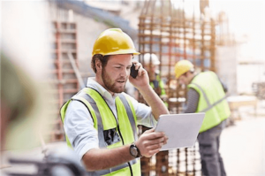 A Commercial General Contractor Does Communication Management