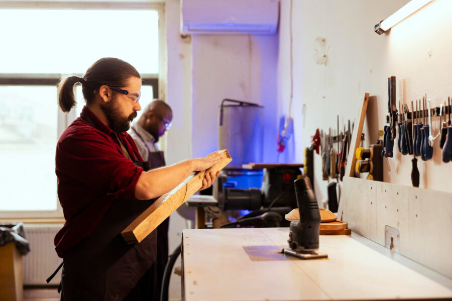 hiring carpenter for a task